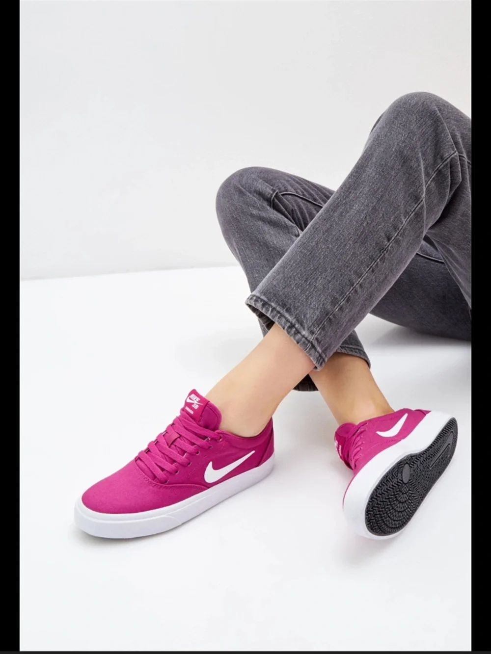 Nike Women’s Skateboard Charge Canvas in Cactus Flower